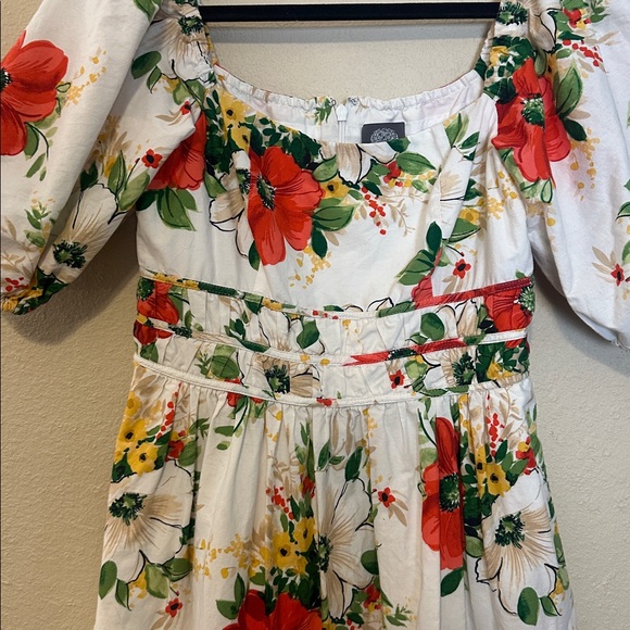 Vince Camuto Puff Sleeve Floral Dress Size 6 - Picture 5 of 10